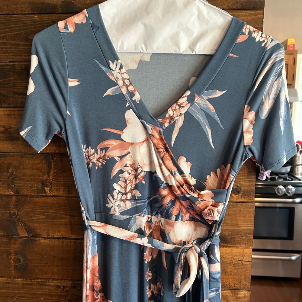 Saved by the Dress Floral Wrap Maternity Dress - Picture 5 of 7